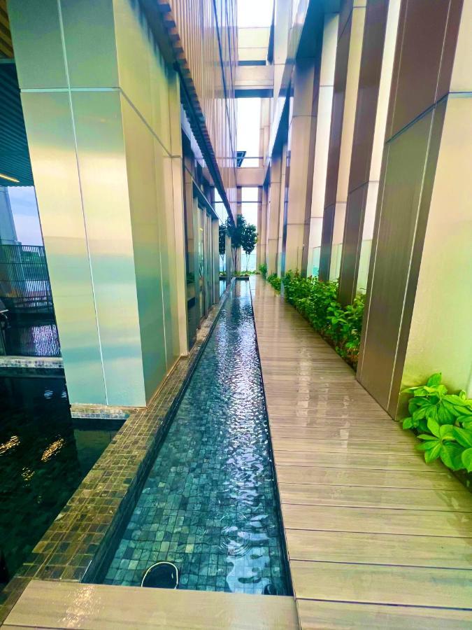 Tropicana The Residence, Klcc By Sky Pool Kuala Lumpur Exterior foto